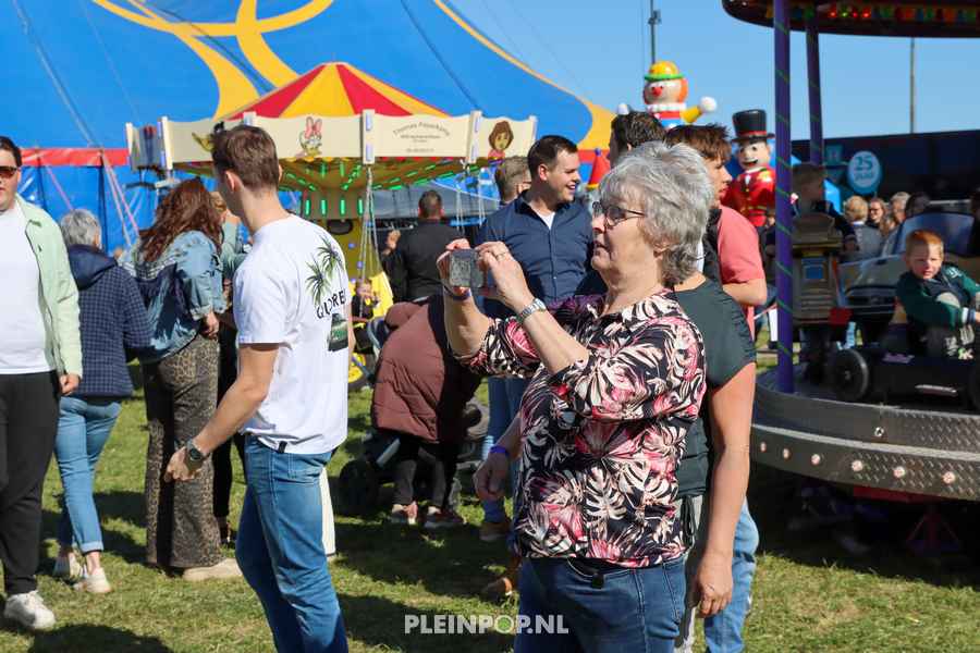 Sfeer Pleinpop Zondag (40)